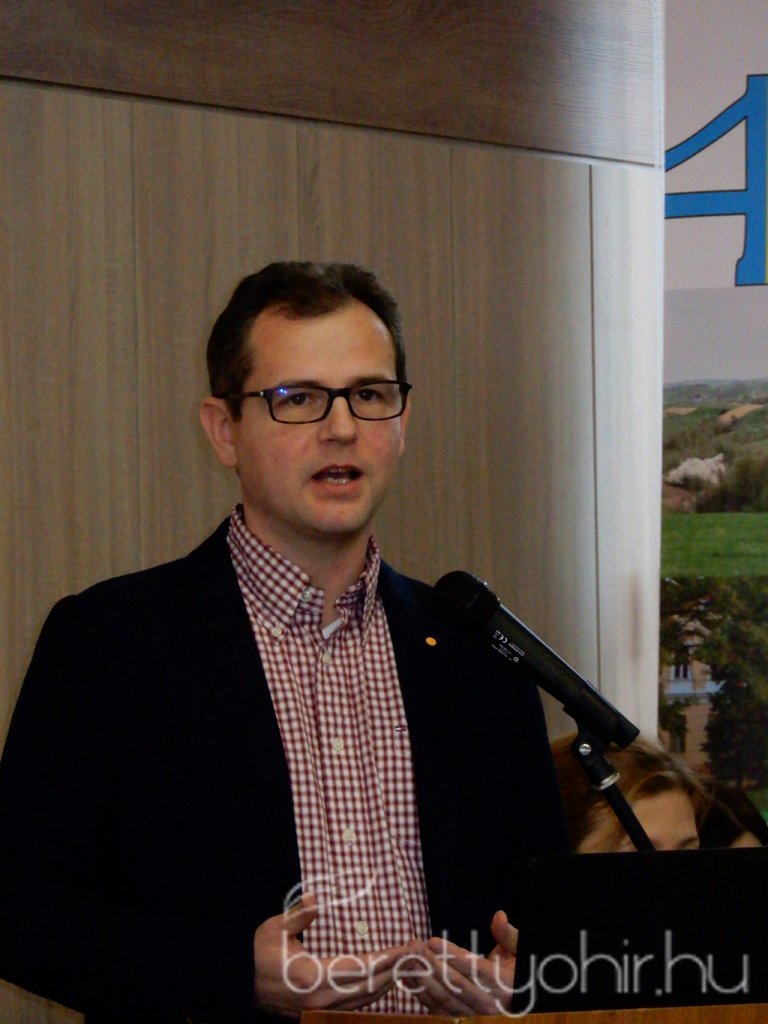 HURO Közigazgatási híd 33